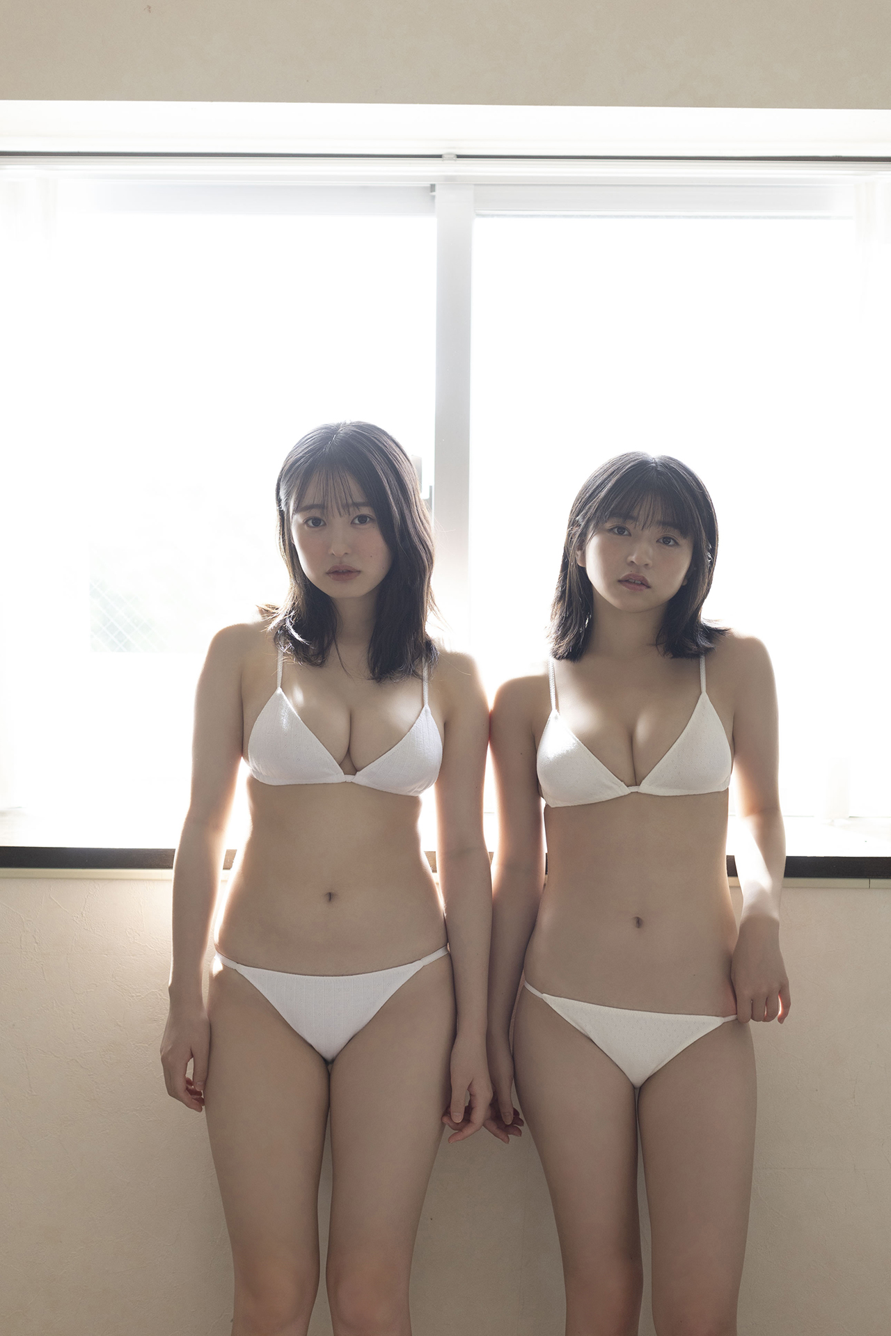 佐々木ほのか＆白濱美兎, ヤングガンガンデジタル限定写真集 「デュエット」 Set.02