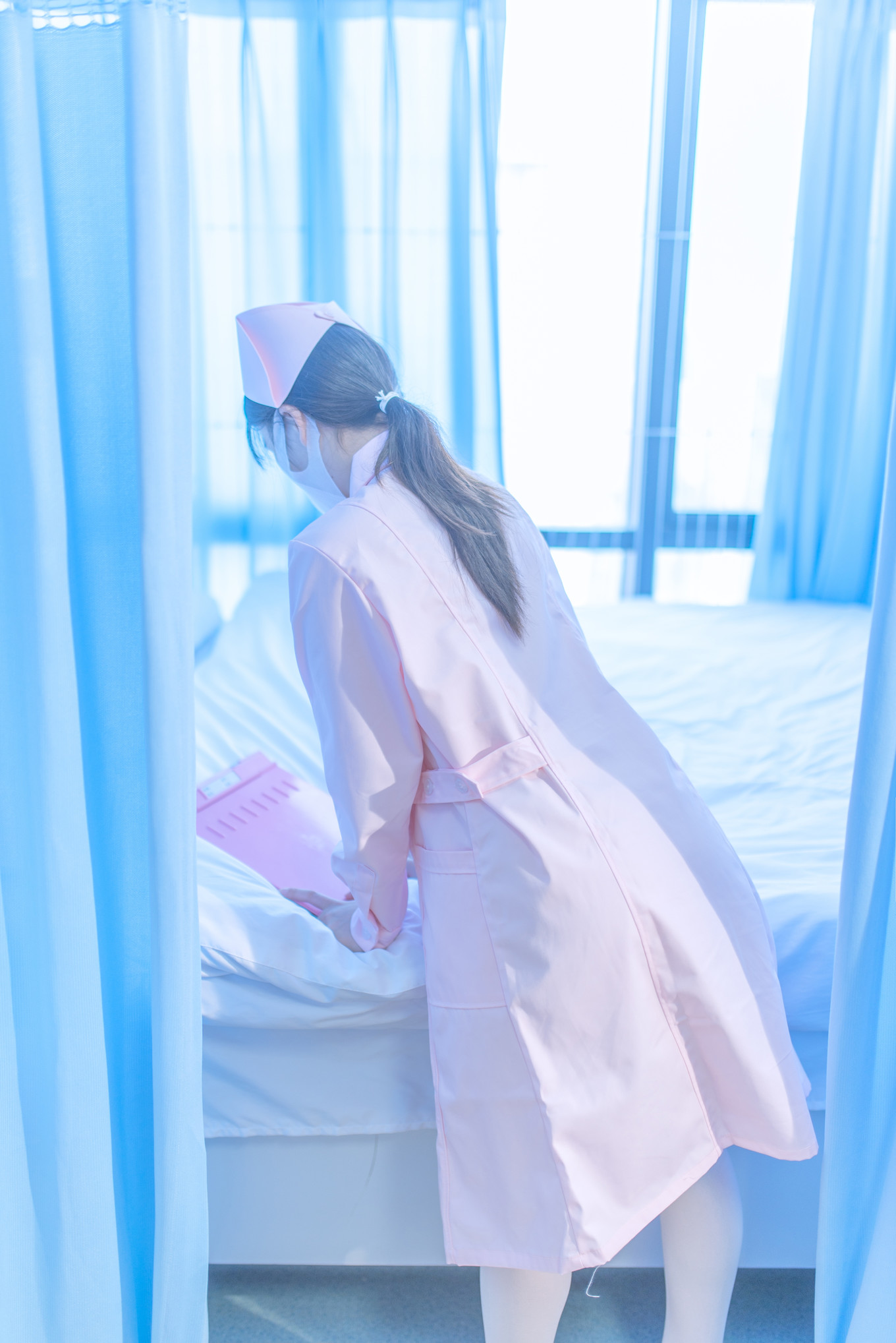 鹿初 Luctru, デジタル写真集 「护士 Nurse」 Set.02