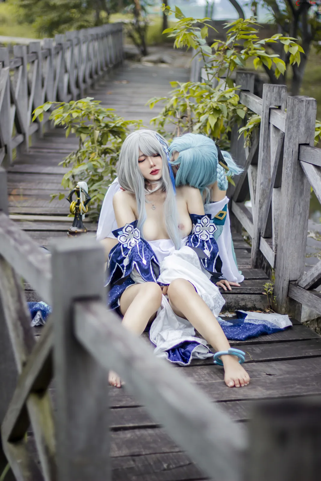 美月 HKxSYR cosplay Guizhong and Madame Ping – Genshin Impact