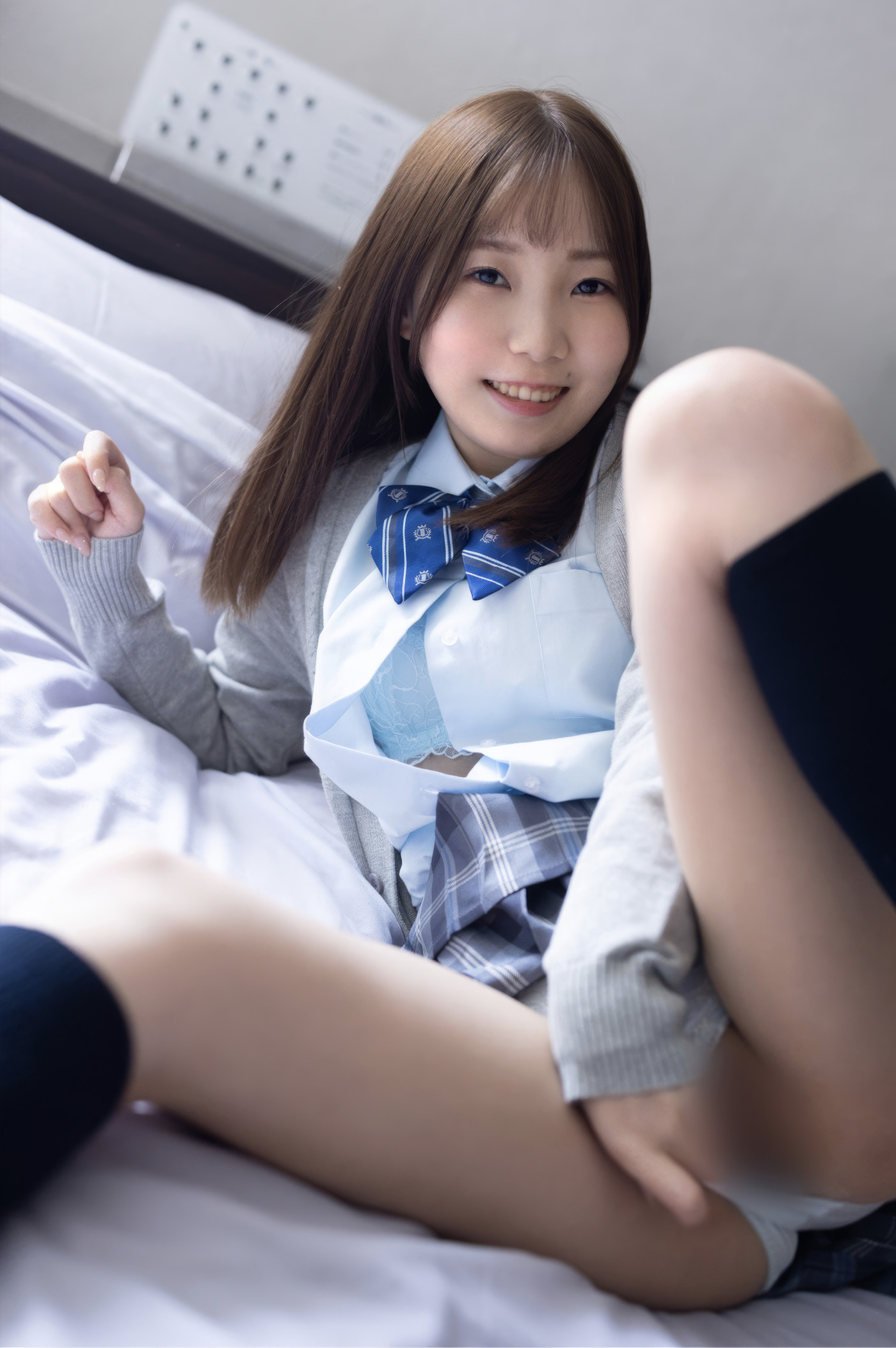 Ami Kirishima 桐嶋あみな, ヌード写真集 「優等生」 Set.01