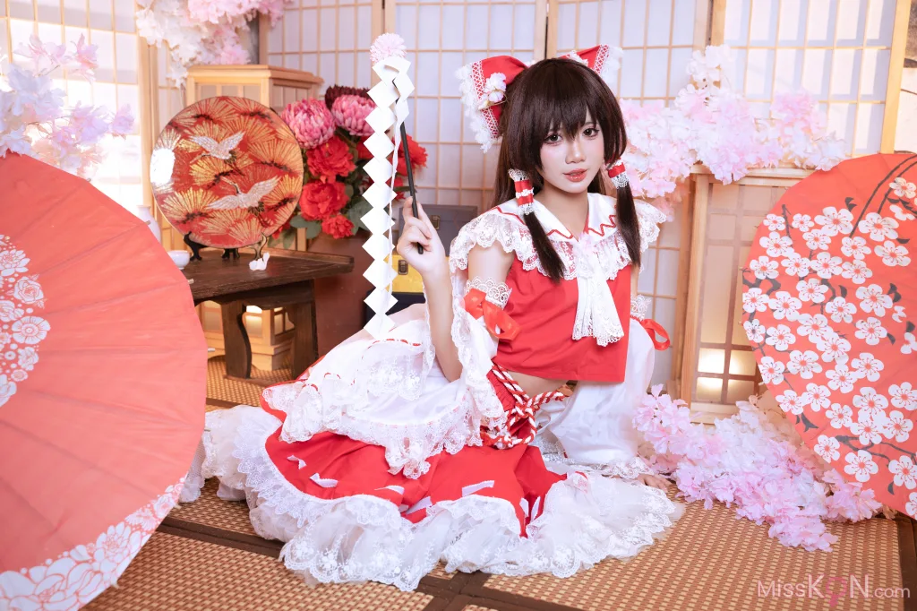 Coser@PoppaChan_ Reimu Hakurei