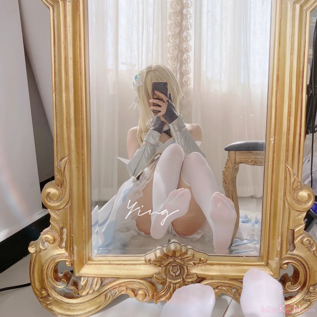 Coser@Seele麦麦_ 荧の纯白物语