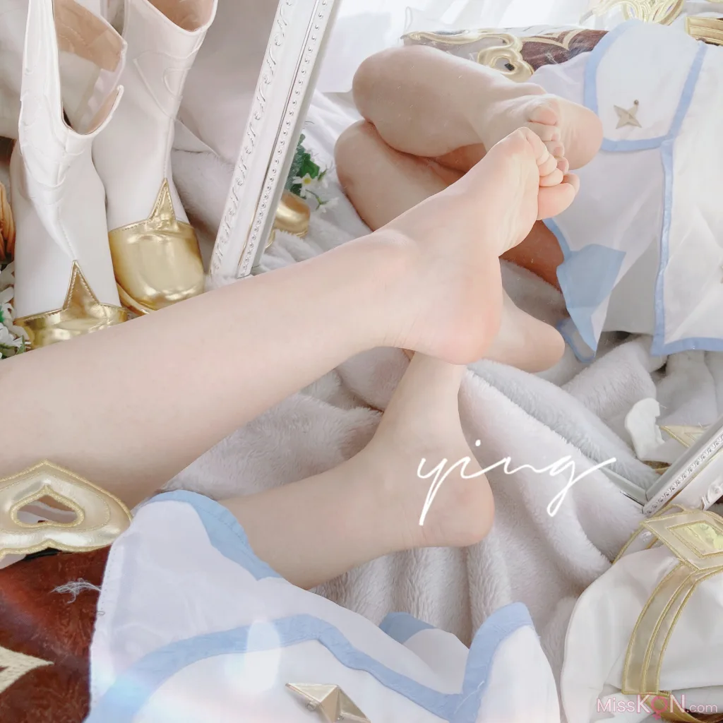 Coser@Seele麦麦_ 荧の纯白物语