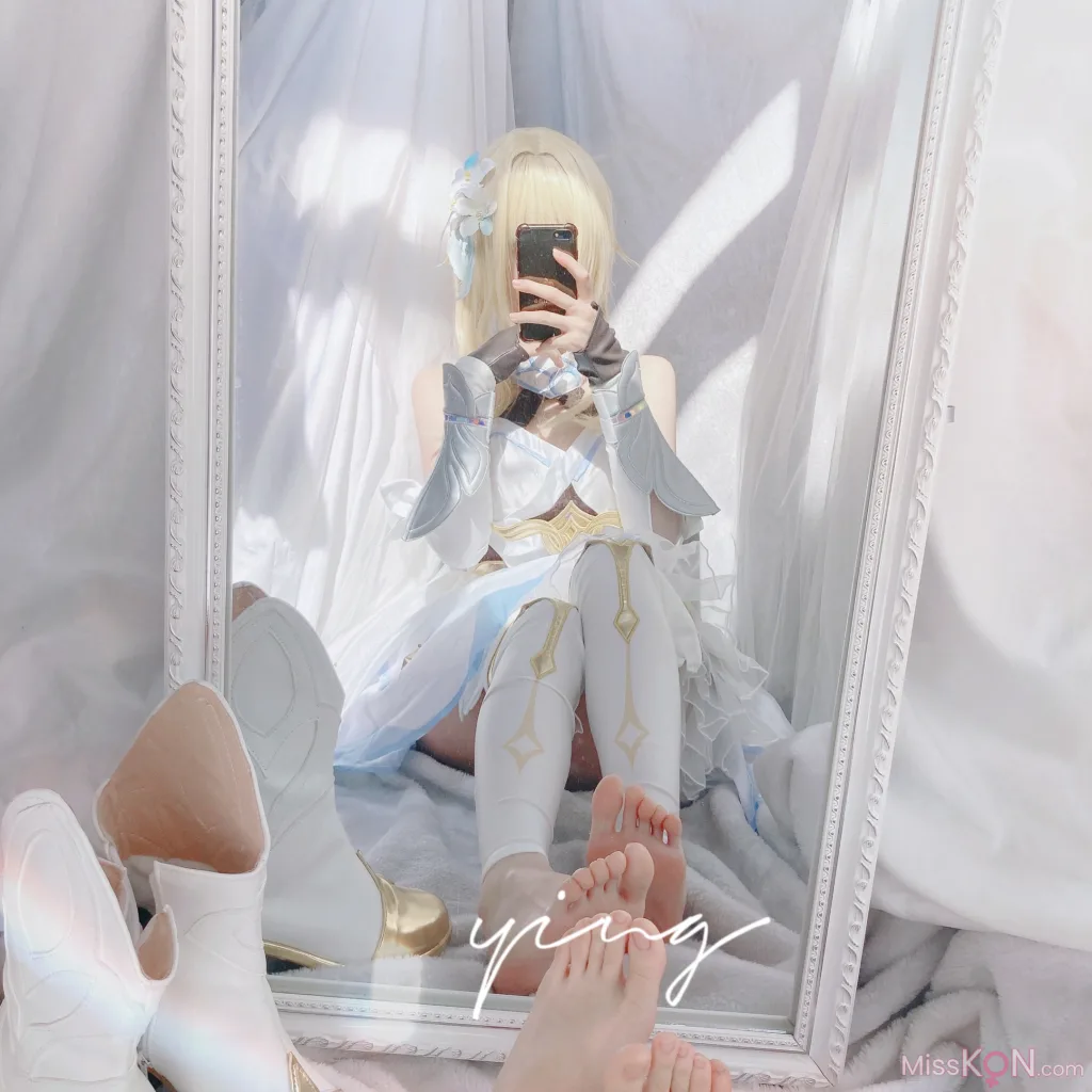 Coser@Seele麦麦_ 荧の纯白物语