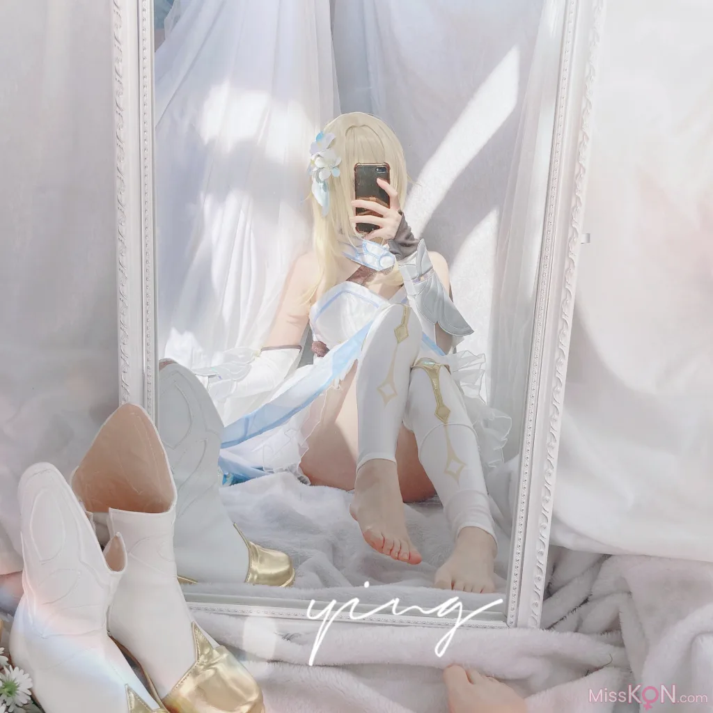 Coser@Seele麦麦_ 荧の纯白物语