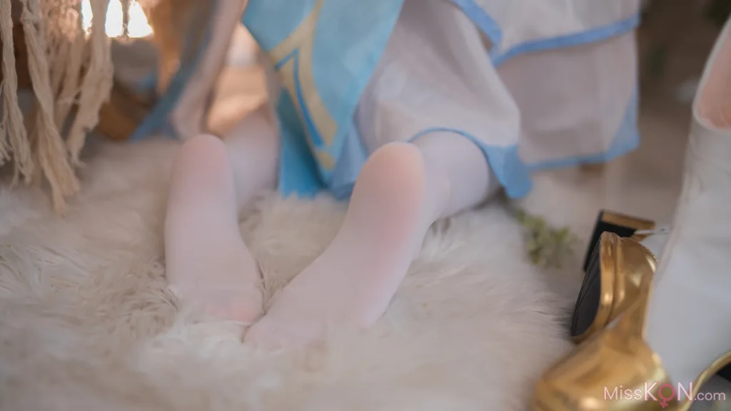 Coser@Seele麦麦_ 荧の纯白物语