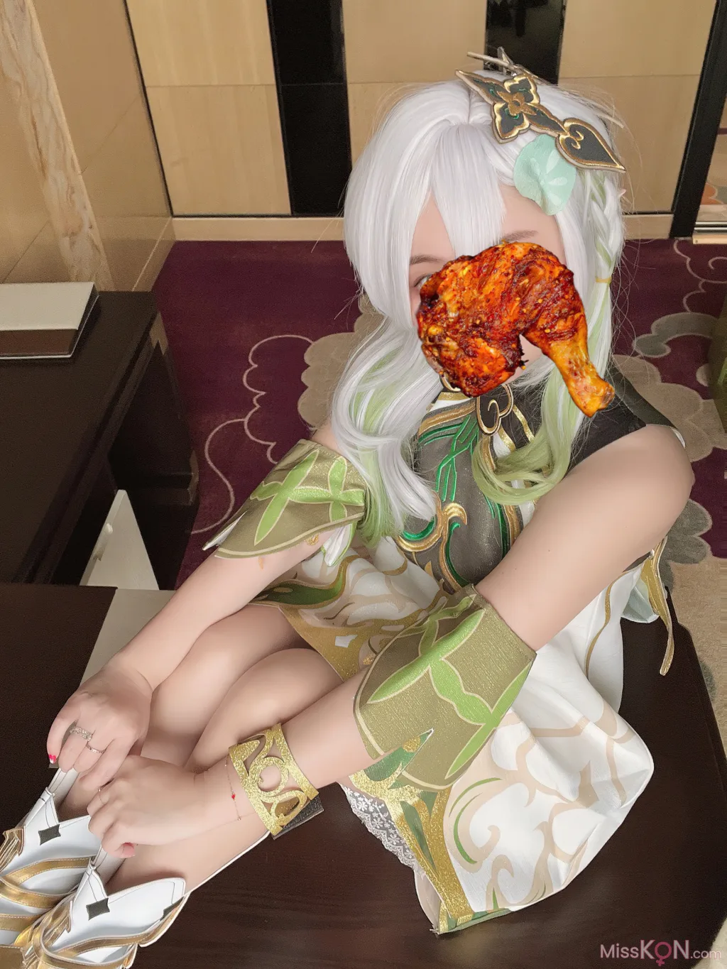 Coser@千岛酱_ 酥胸白虎一线天萝莉 福利姬福利