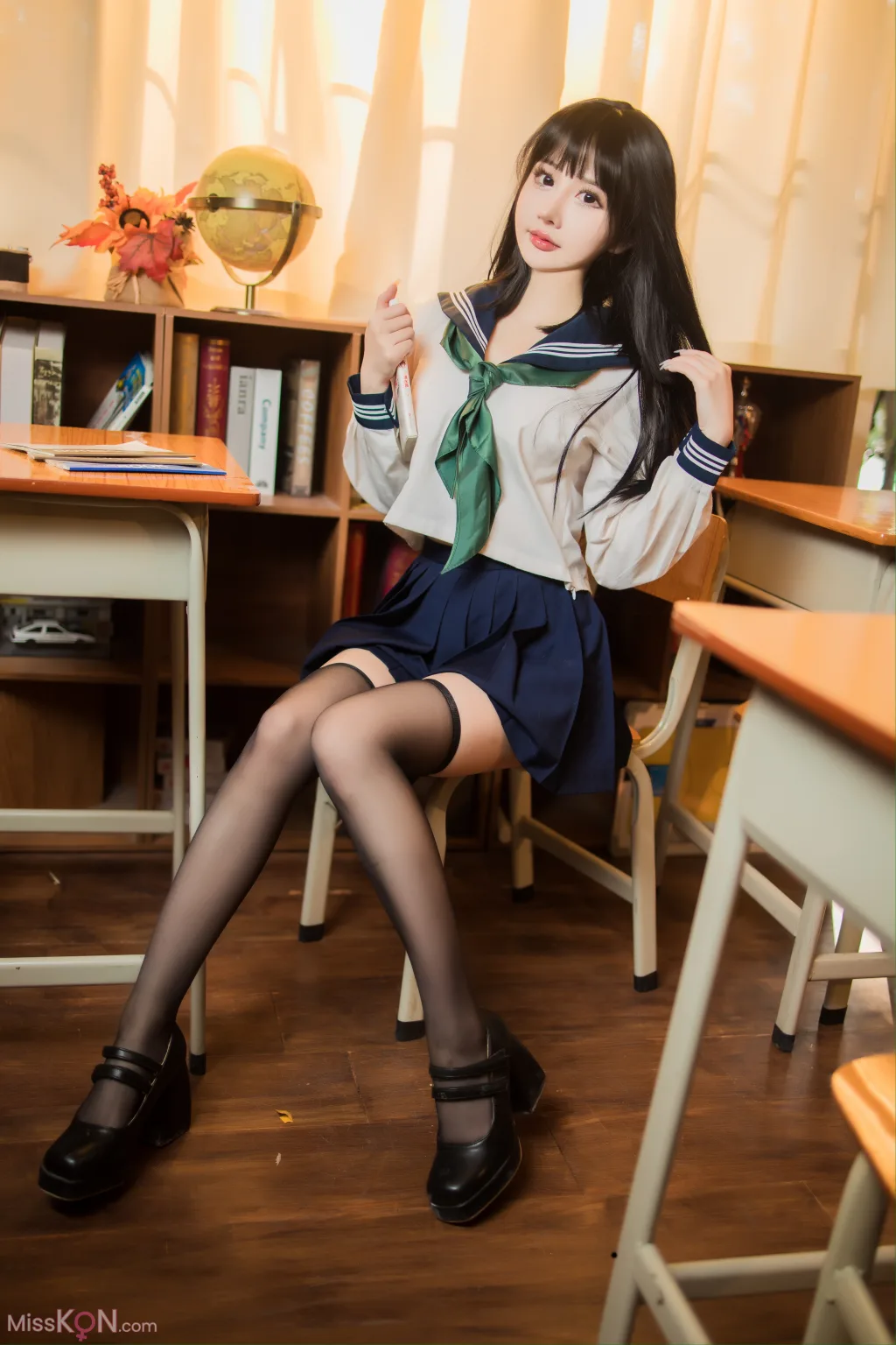 Coser@您的蛋蛋_ 反差学妹