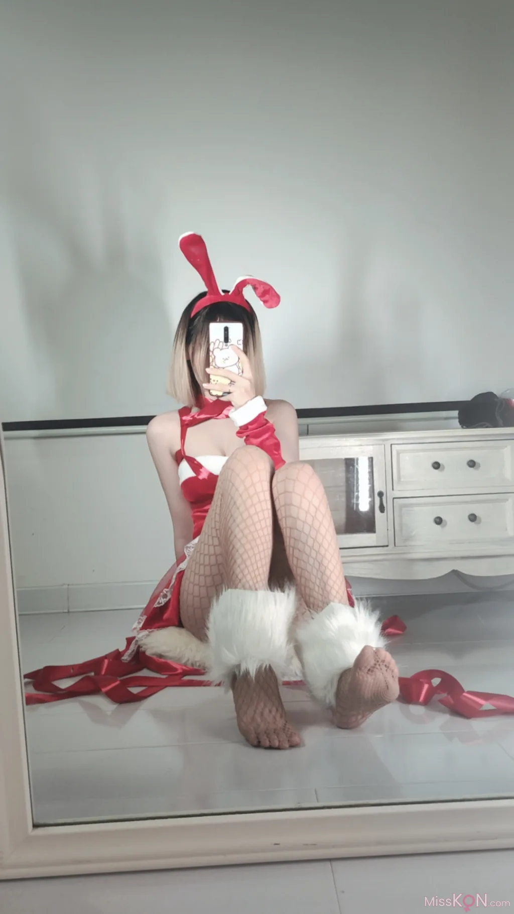 Coser@洛桑w伊梓_ 网袜丝带兔兔