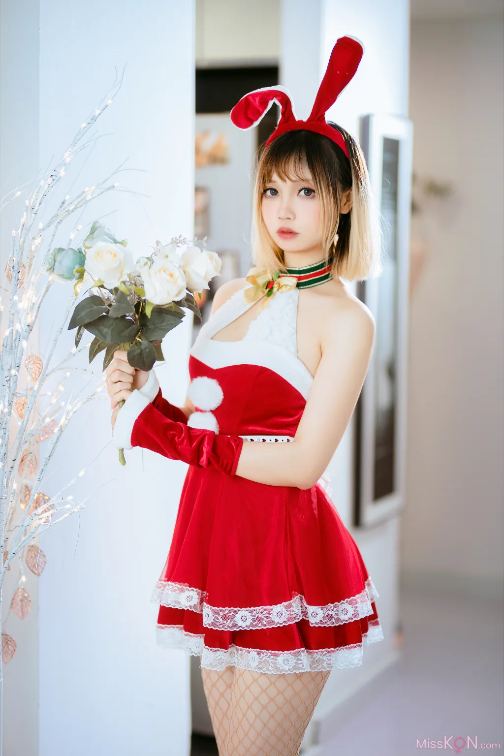 Coser@洛桑w伊梓_ 网袜丝带兔兔