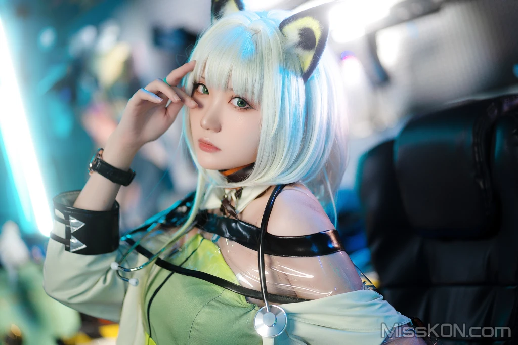 Coser@瓜希酱_ 明日方舟 凯尔希 (Kal’tsit)