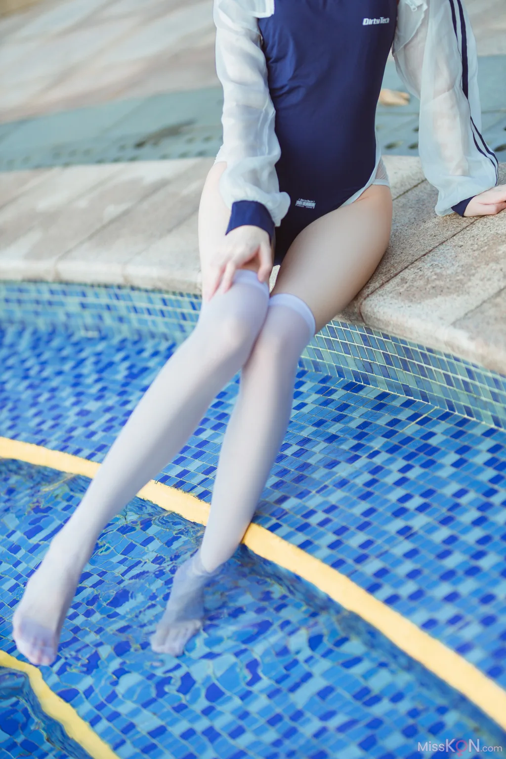 Coser@许岚LAN_ 泳池竟泳