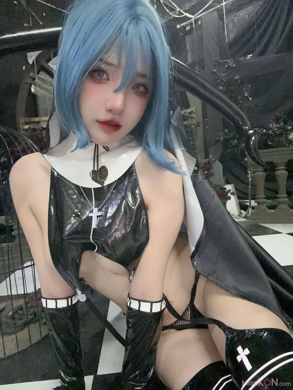 Coser@阿薰kaOri_ 蓝羽毛w魅魔