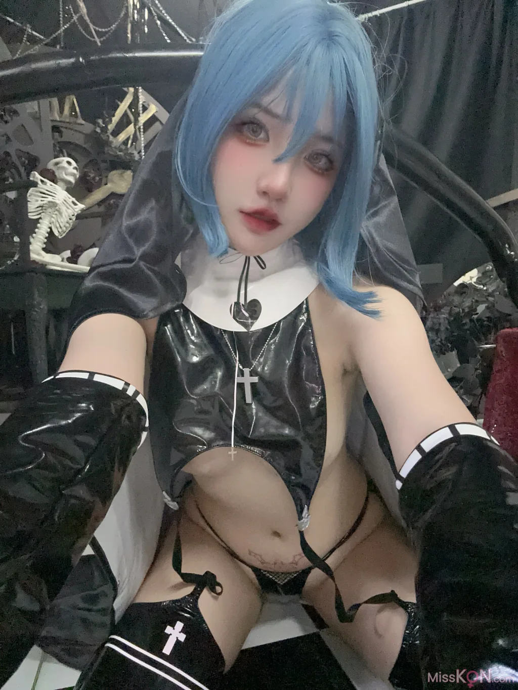 Coser@阿薰kaOri_ 蓝羽毛w魅魔