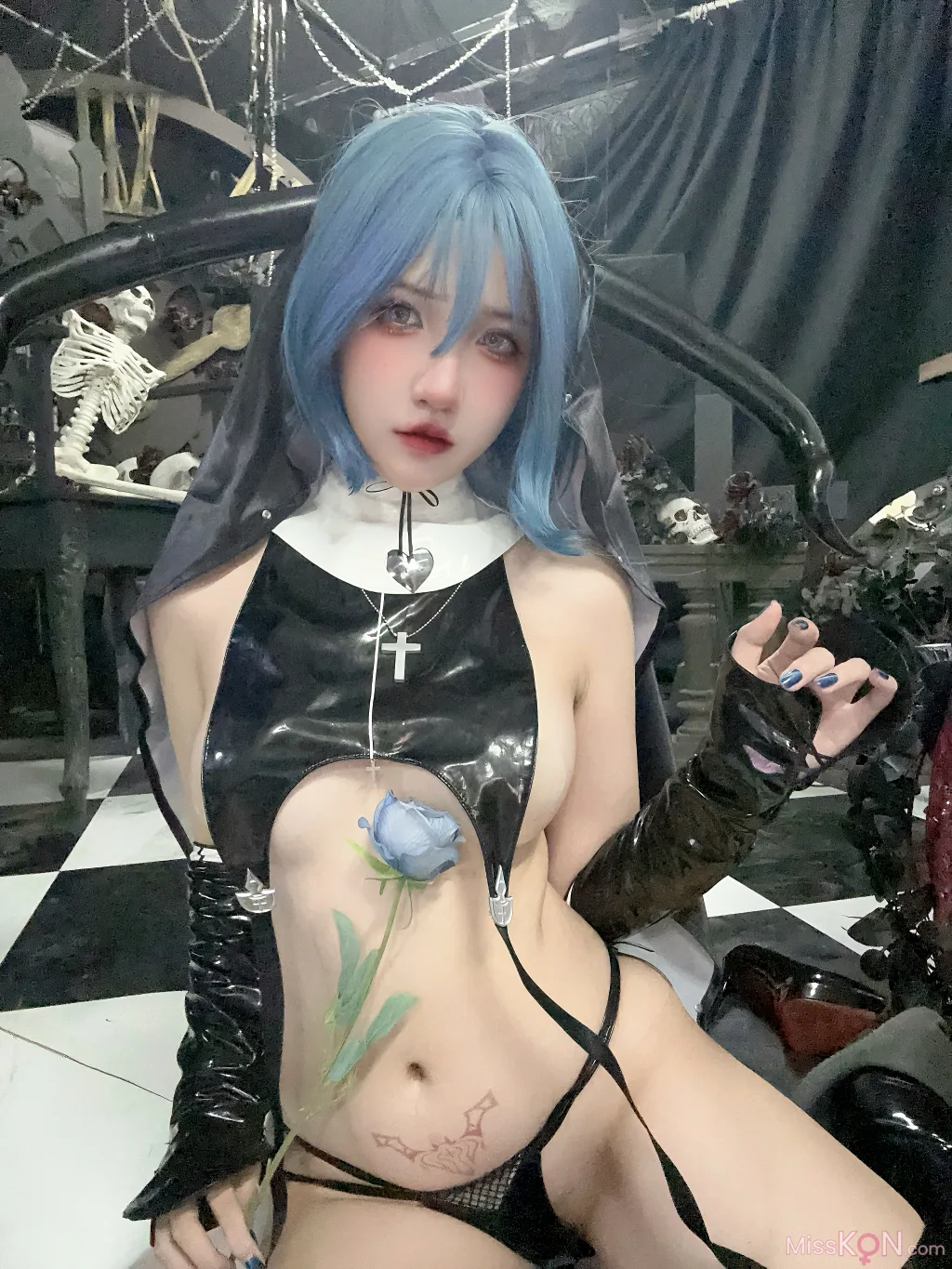 Coser@阿薰kaOri_ 蓝羽毛w魅魔