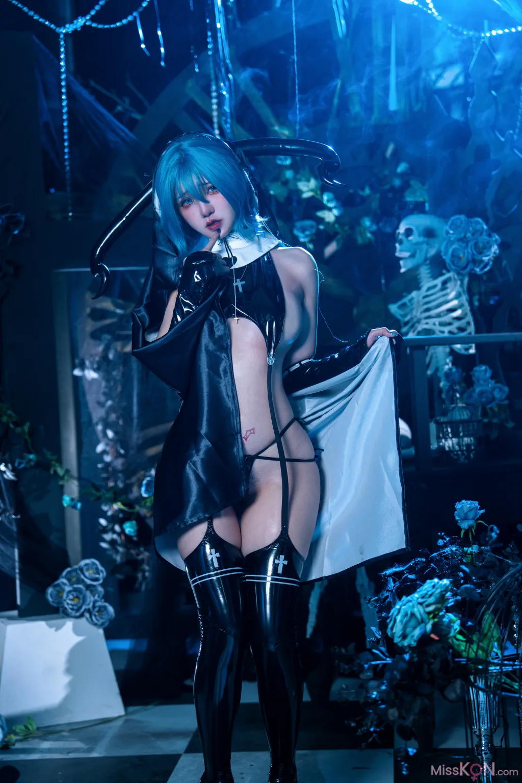 Coser@阿薰kaOri_ 蓝羽毛w魅魔