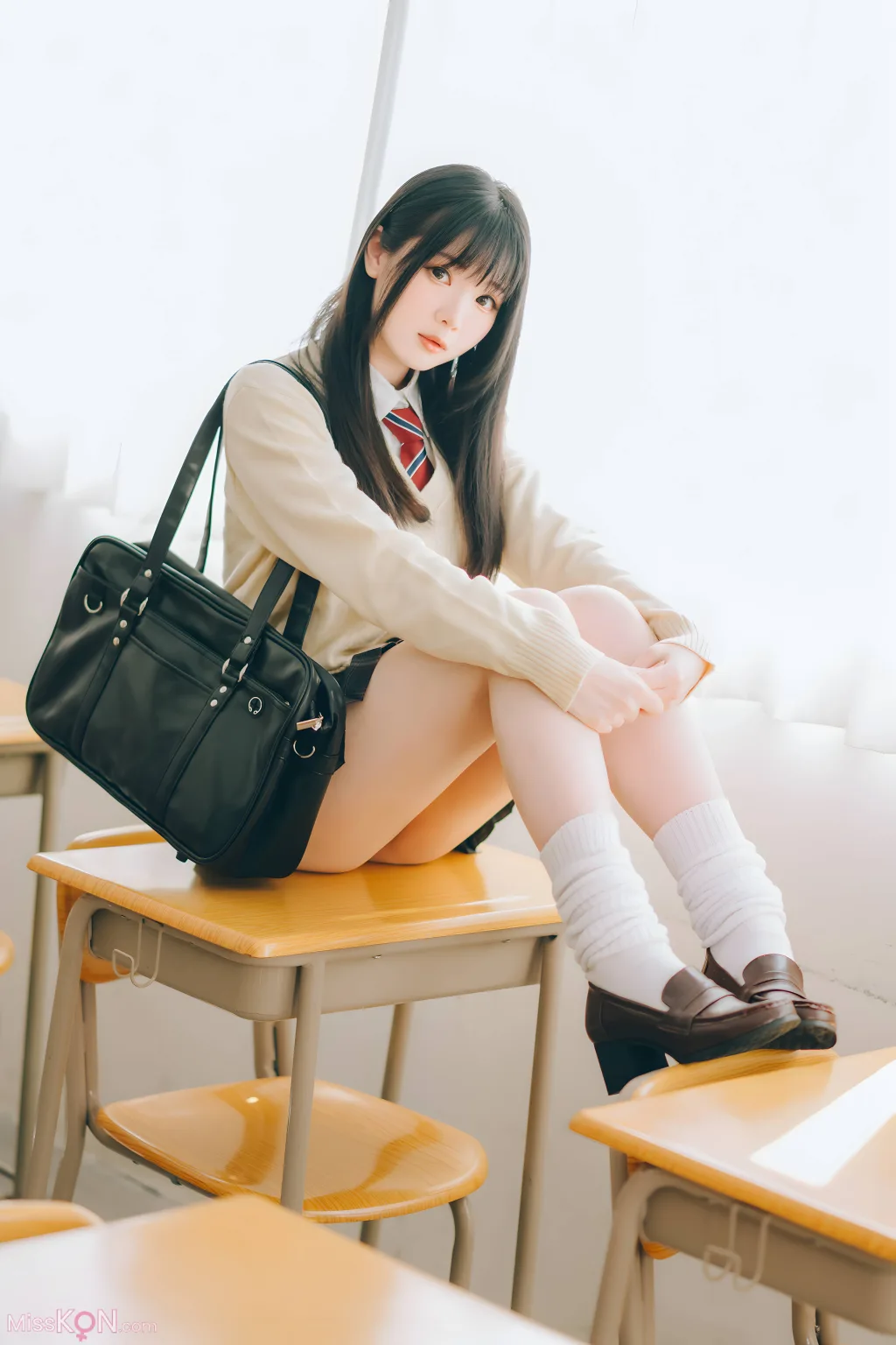 Coser@霜月shimo_ DL版写真集 隣のサキュバス霜月さん！！Vol.01