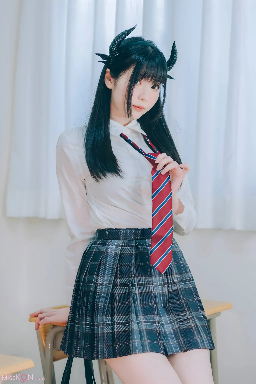 Coser@霜月shimo_ DL版写真集 隣のサキュバス霜月さん！！Vol.01