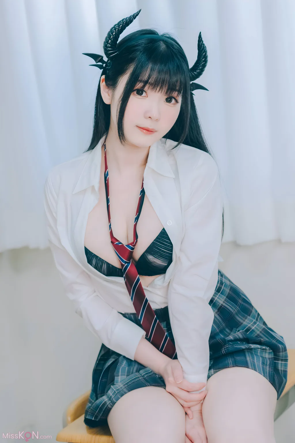 Coser@霜月shimo_ DL版写真集 隣のサキュバス霜月さん！！Vol.01