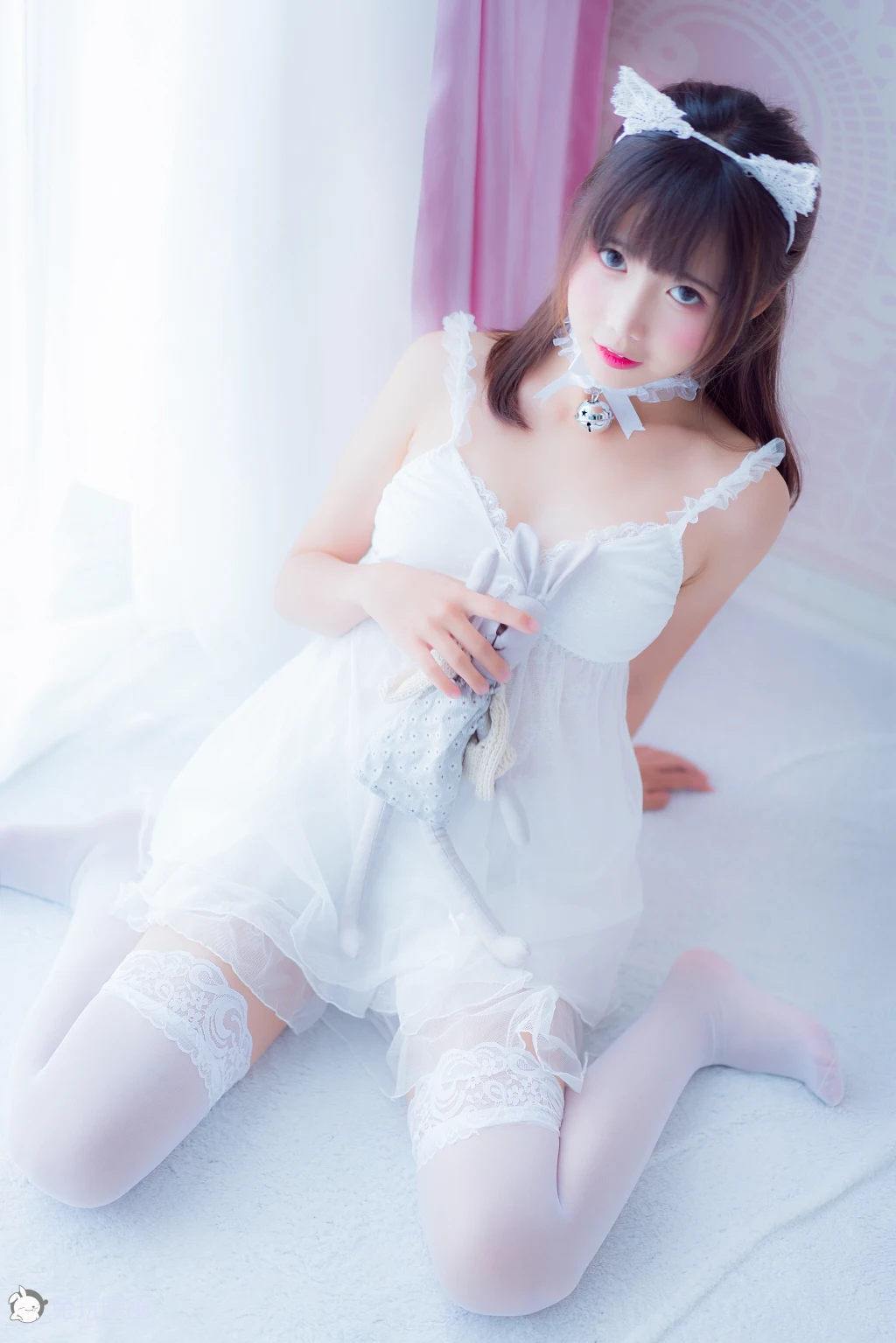 Coser@面饼仙儿 No.002_ 吊带睡衣