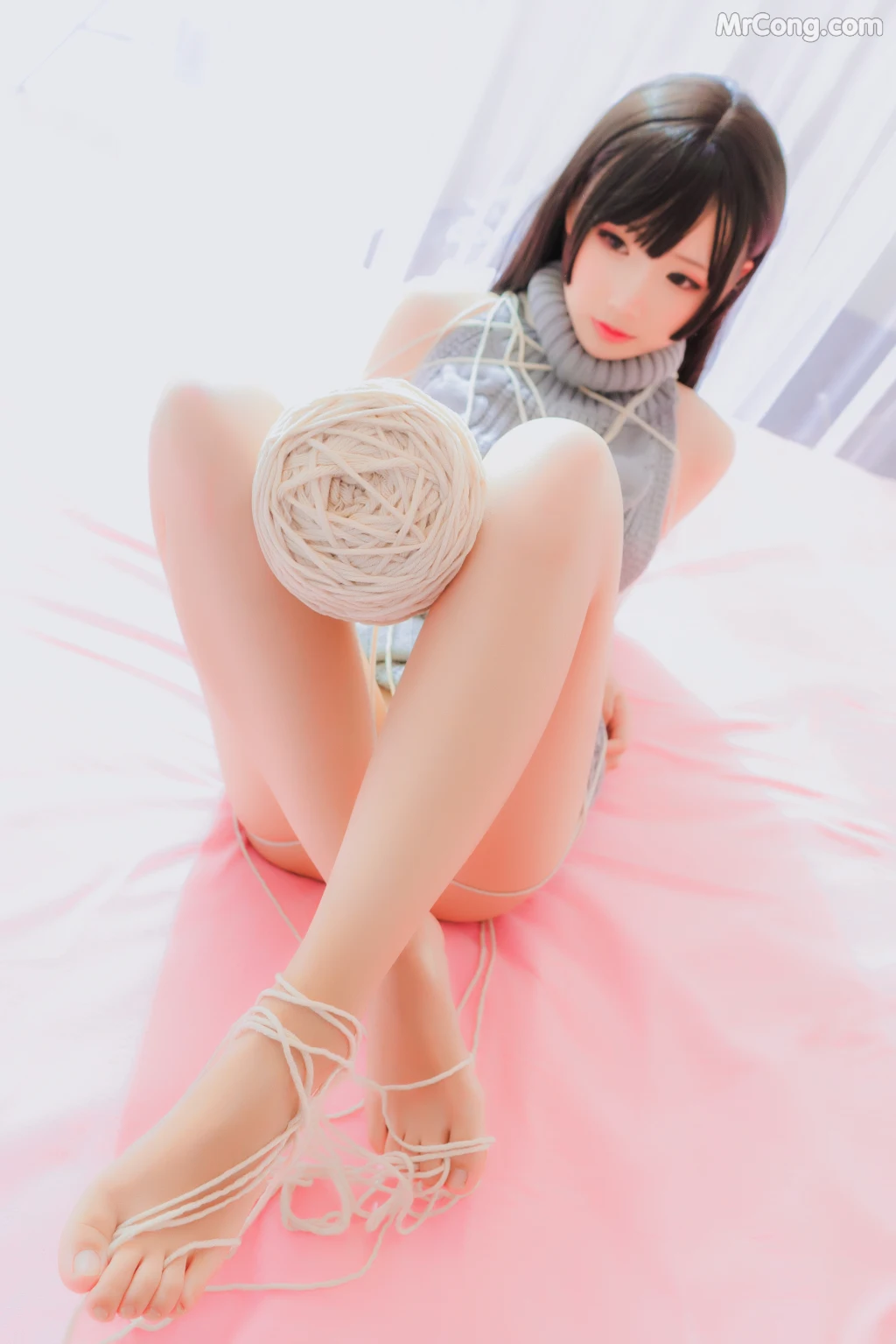 Coser@面饼仙儿 No.006_ 露背毛衣