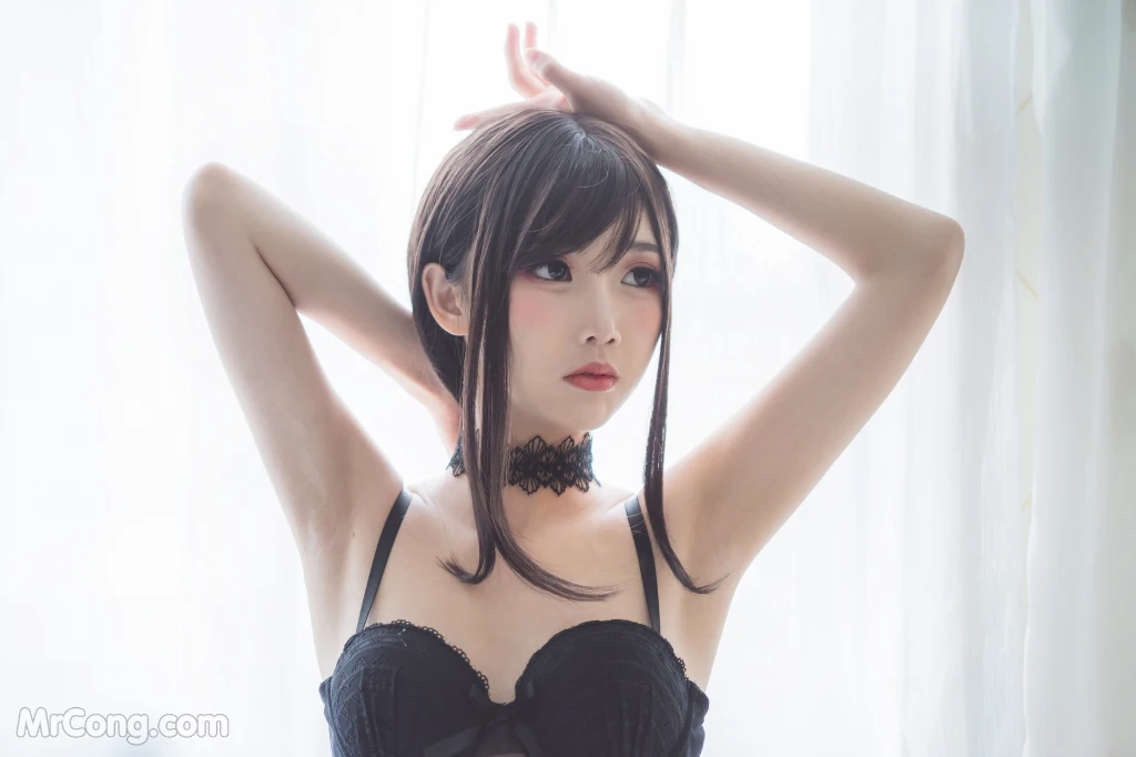 Coser@面饼仙儿 No.012_ 脑内少女 黑色束衣