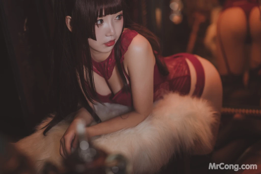 Coser@面饼仙儿 No.014_ 脑内少女 红色束衣