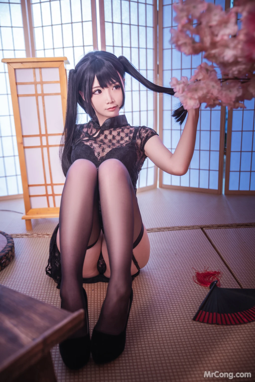 Coser@面饼仙儿 No.018_ 黑丝情趣旗袍