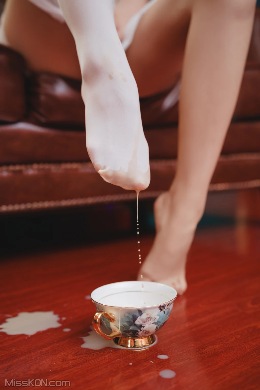 Coser@面饼仙儿 No.107_ 丝袜奶茶