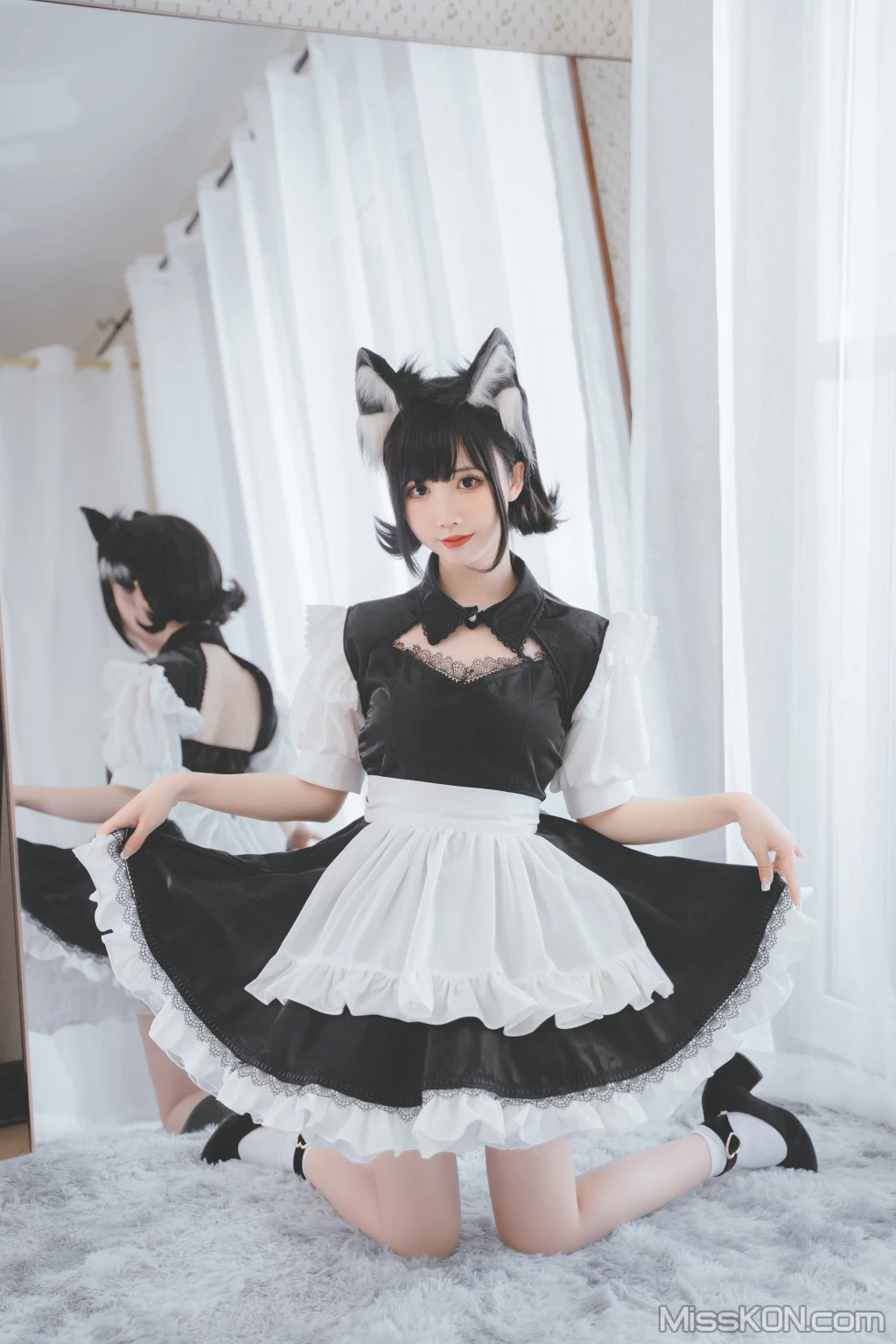 Coser@面饼仙儿 No.114_ 开胸女仆