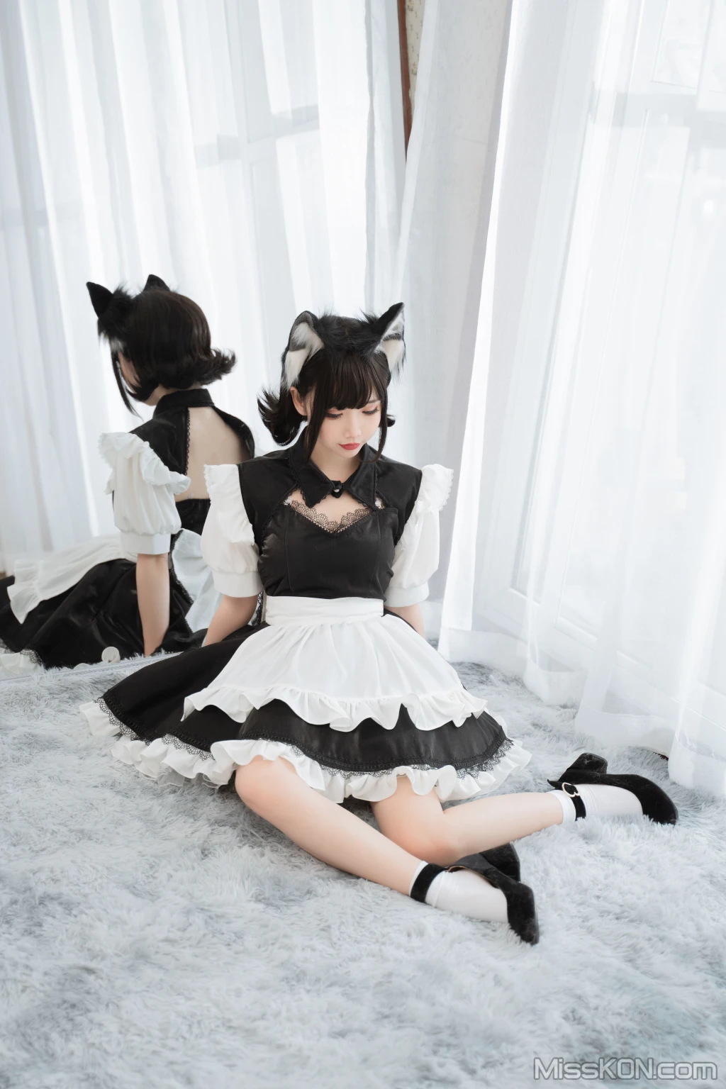 Coser@面饼仙儿 No.114_ 开胸女仆