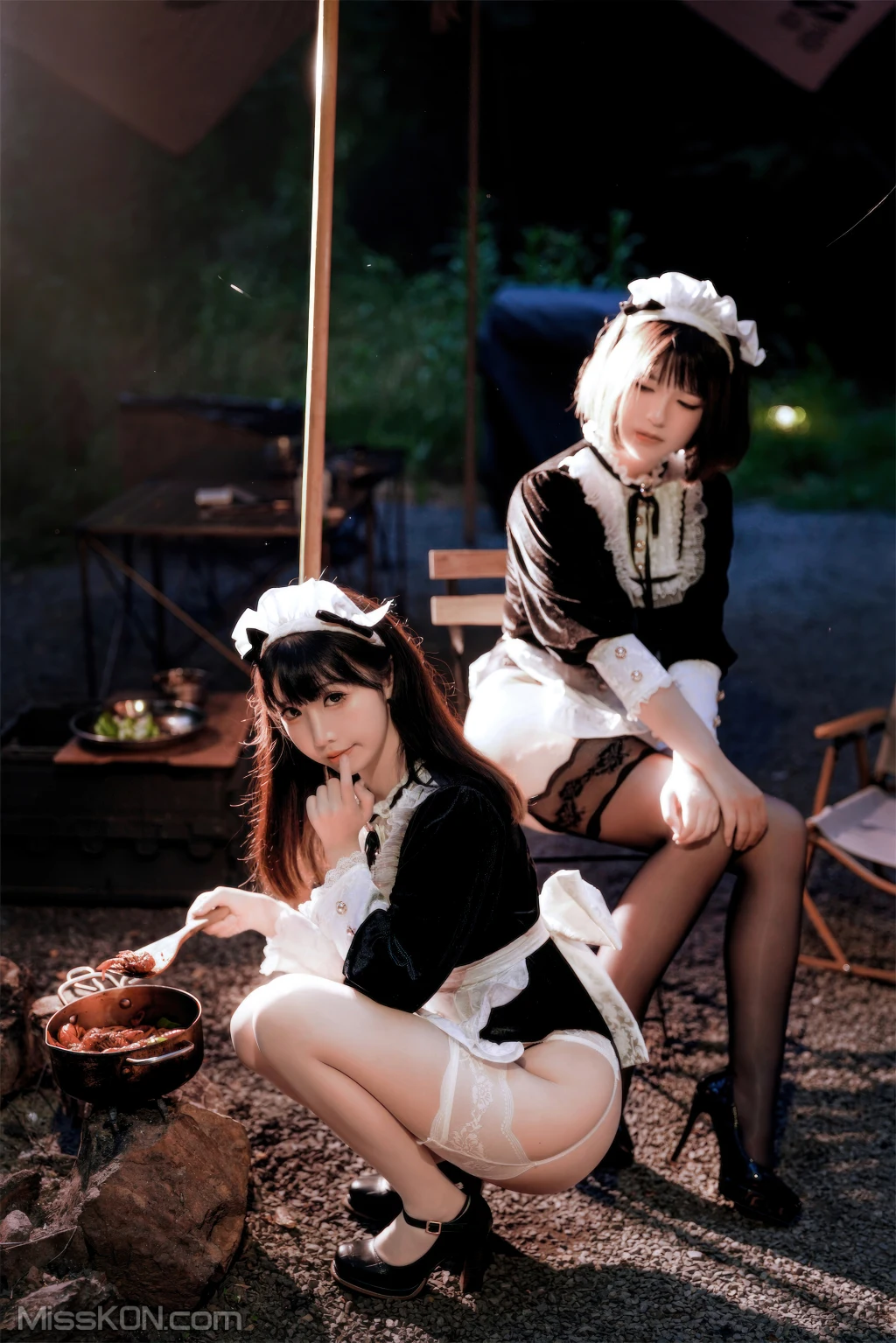 Coser@面饼仙儿 No.136_ &半半子 – Maid姉妹