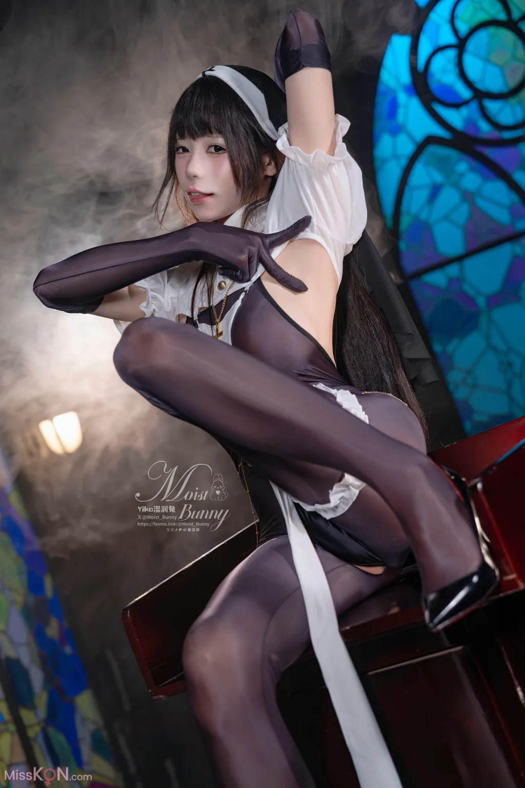 Coser@黏黏团子兔_ 布道圣女