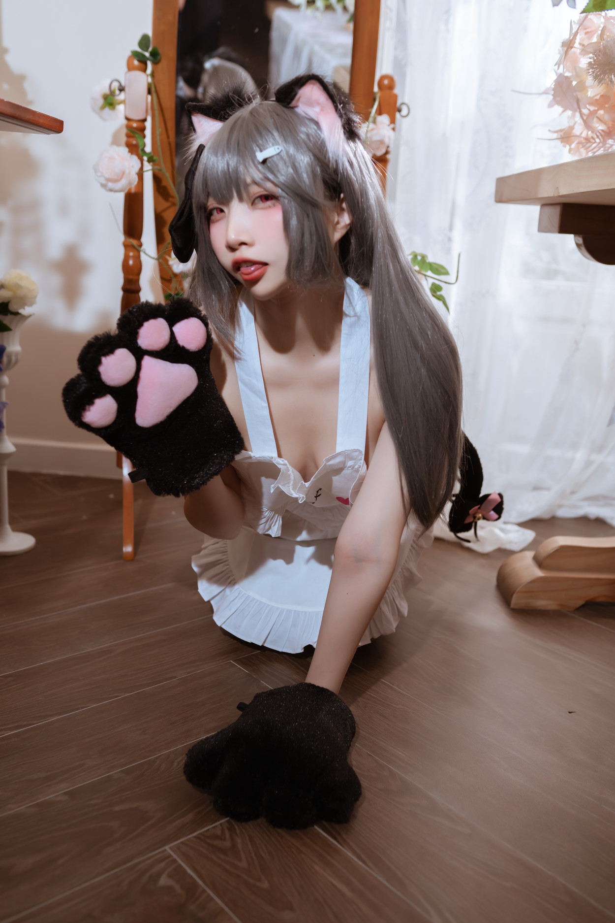 Cosplay 二佐Nisa 碧蓝水星纪念围裙