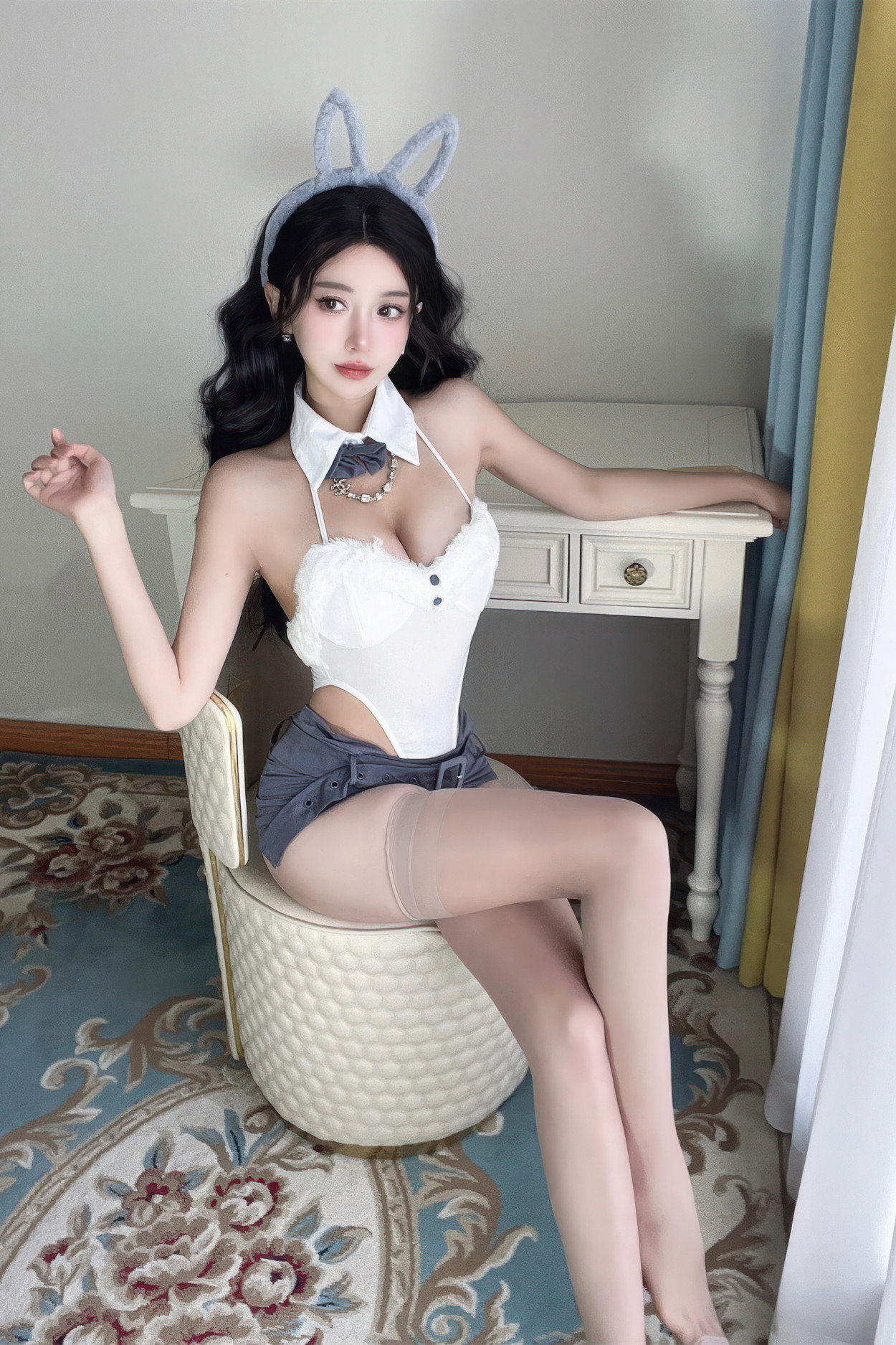 Cosplay 过期米线线喵 失落兔兔