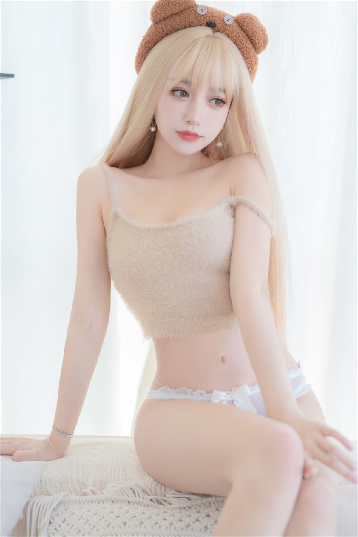 Cosplay 过期米线线喵 小熊软糖