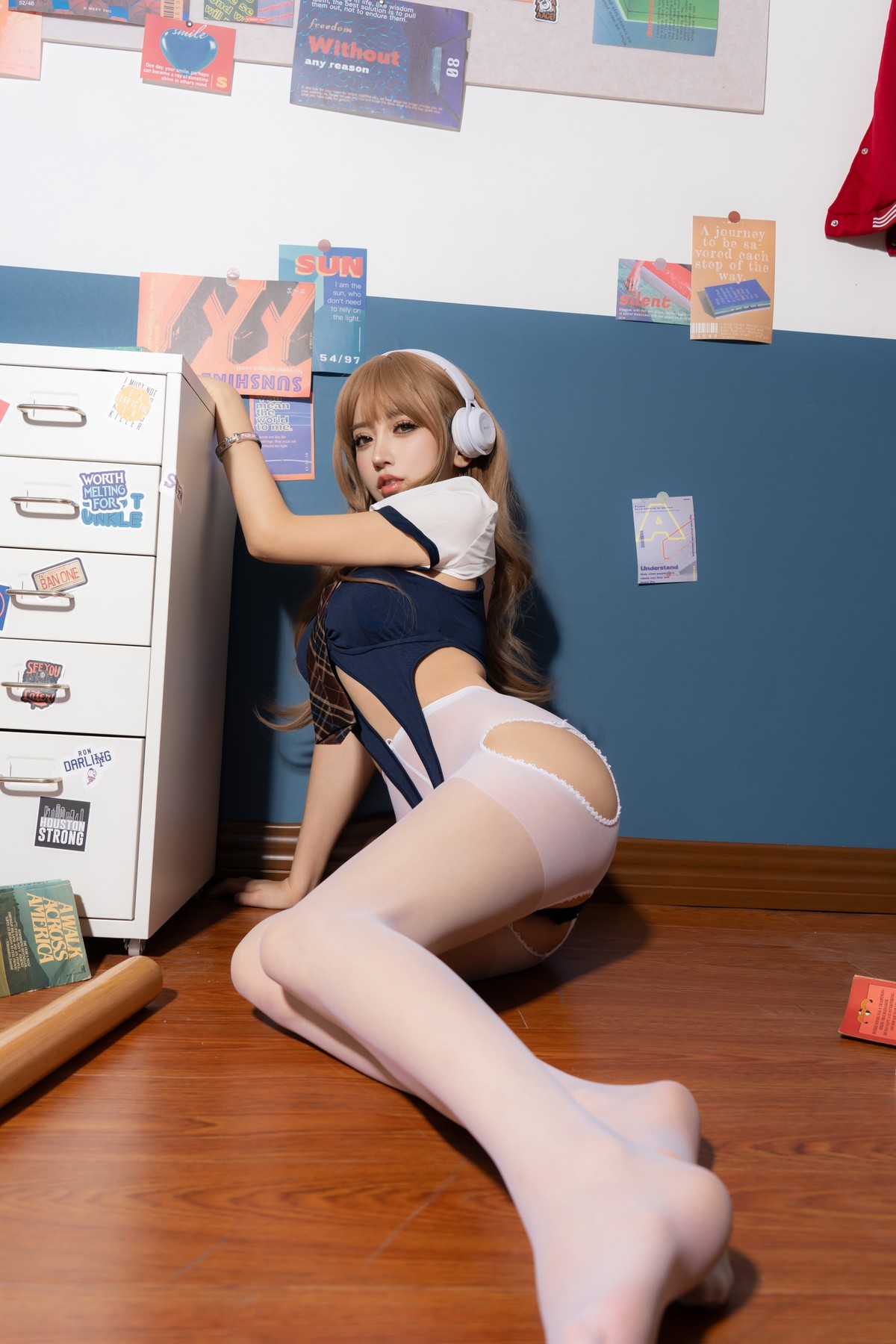 Cosplay 过期米线线喵 甜心恶霸