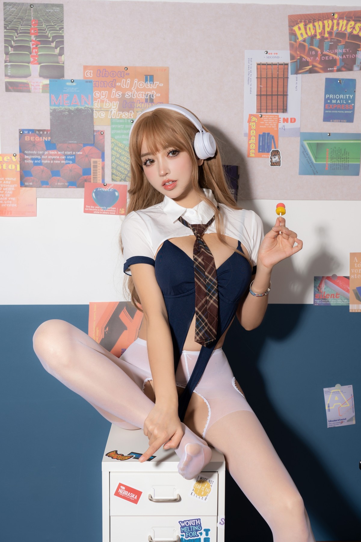 Cosplay 过期米线线喵 甜心恶霸