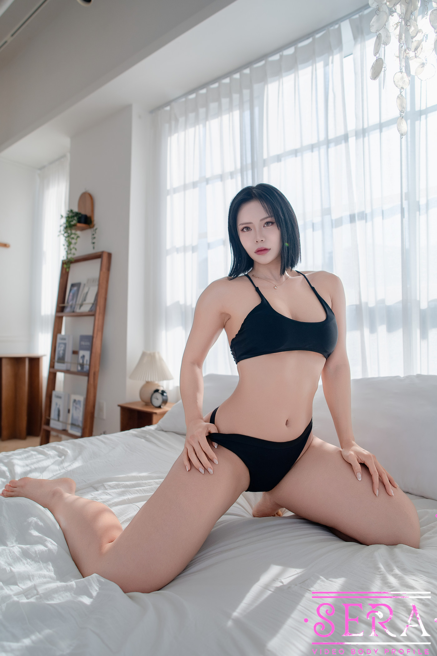 Daji 노다지, SERA Photobook ‘Black Bikini’ Set.01