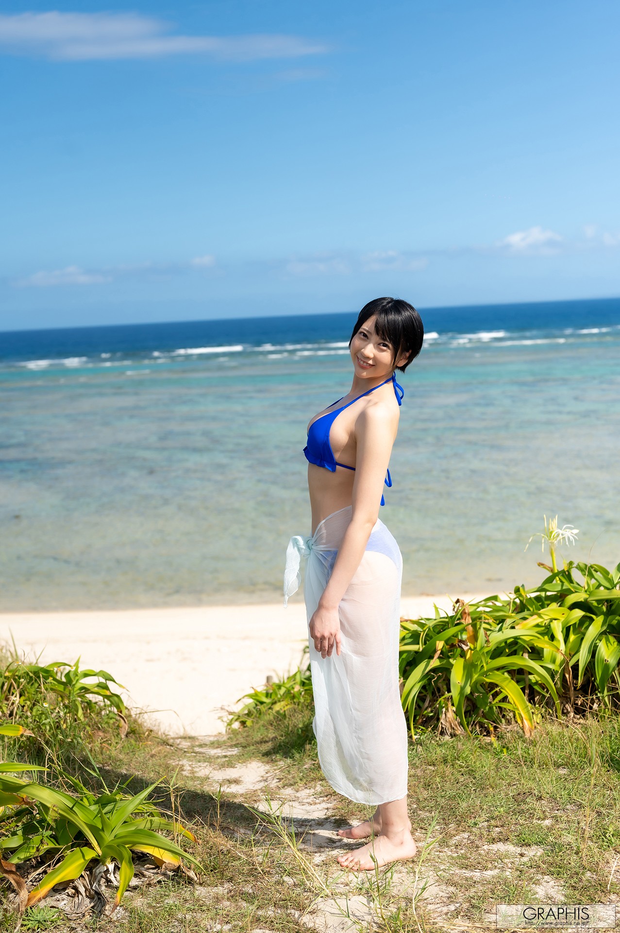 Hibiki Natsume 夏目響, [Graphis] Gals 「Modest and Mature!」 Vol.01