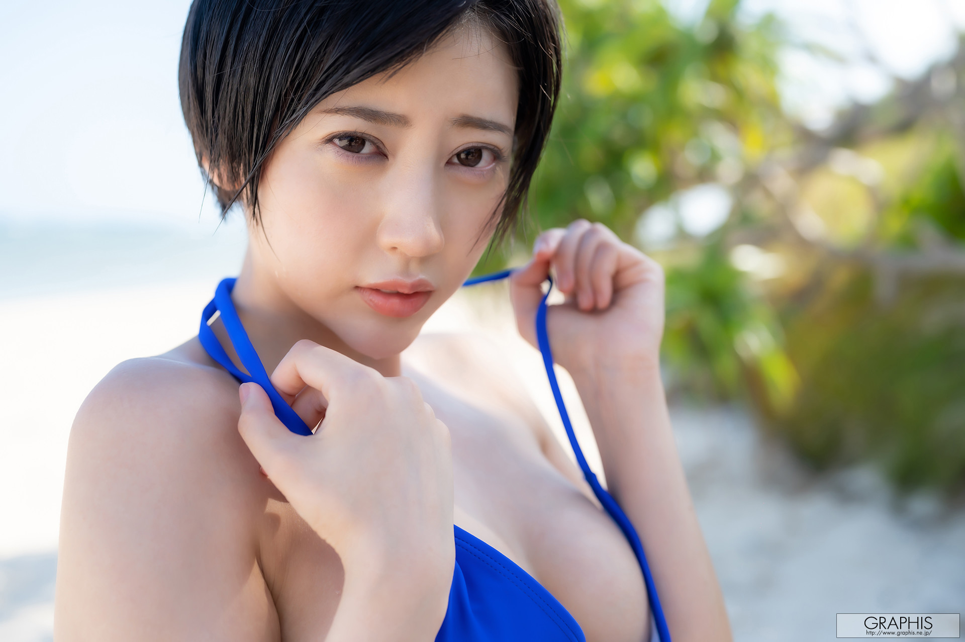 Hibiki Natsume 夏目響, [Graphis] Gals 「Modest and Mature!」 Vol.01