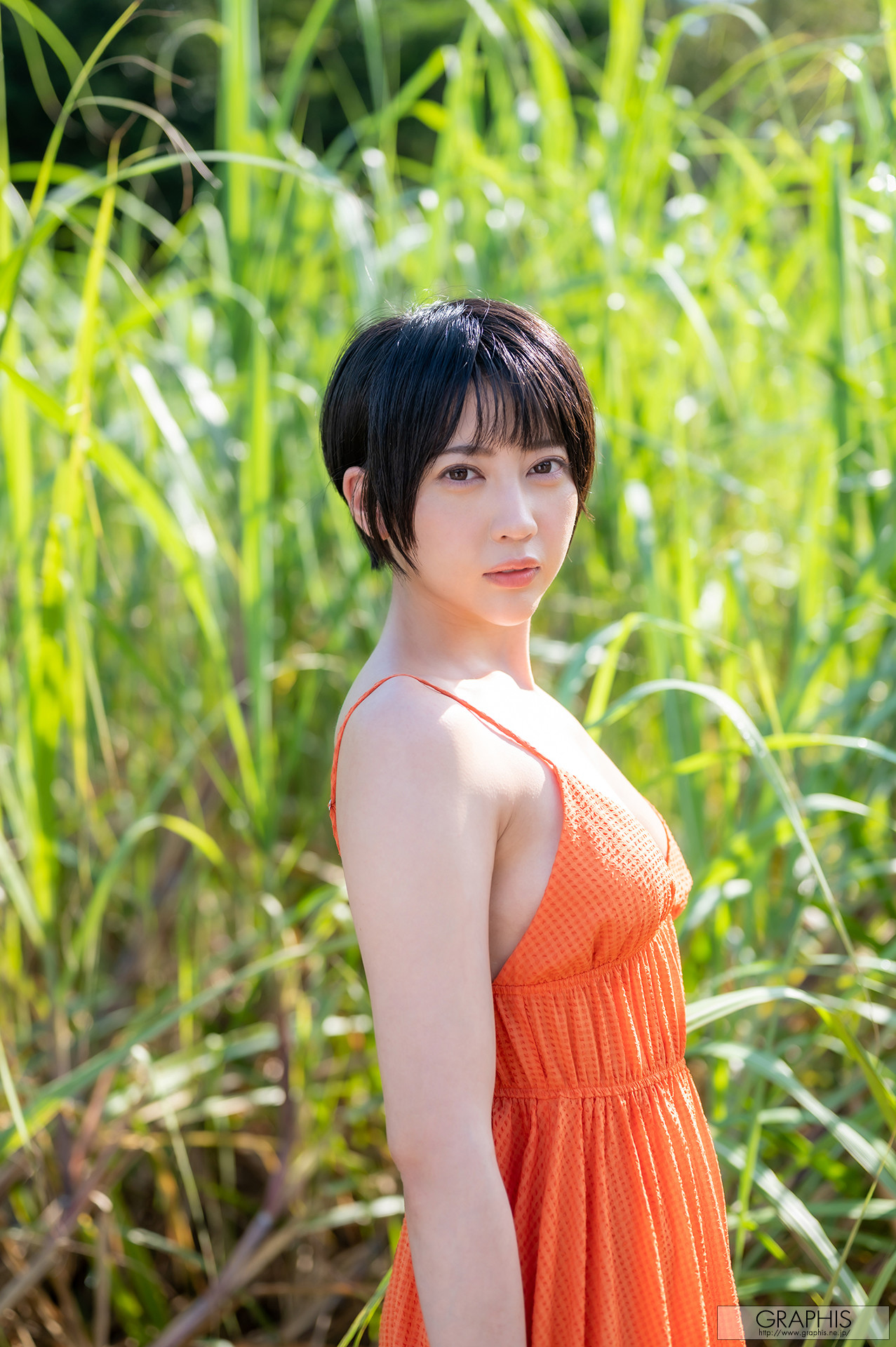 Hibiki Natsume 夏目響, [Graphis] Gals 「Modest and Mature!」 Vol.02