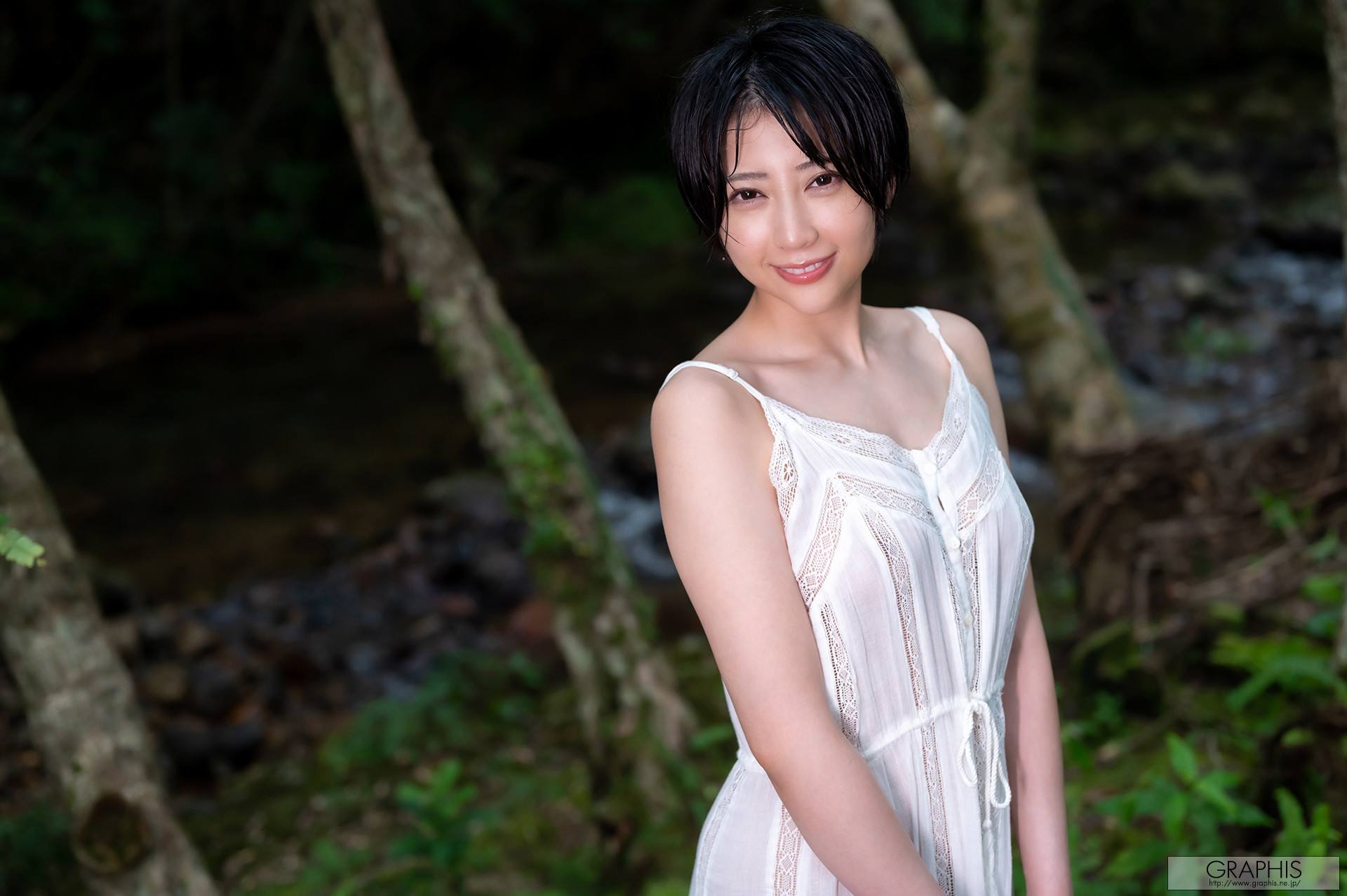 Hibiki Natsume 夏目響, [Graphis] Gals 「Modest and Mature!」 Vol.04