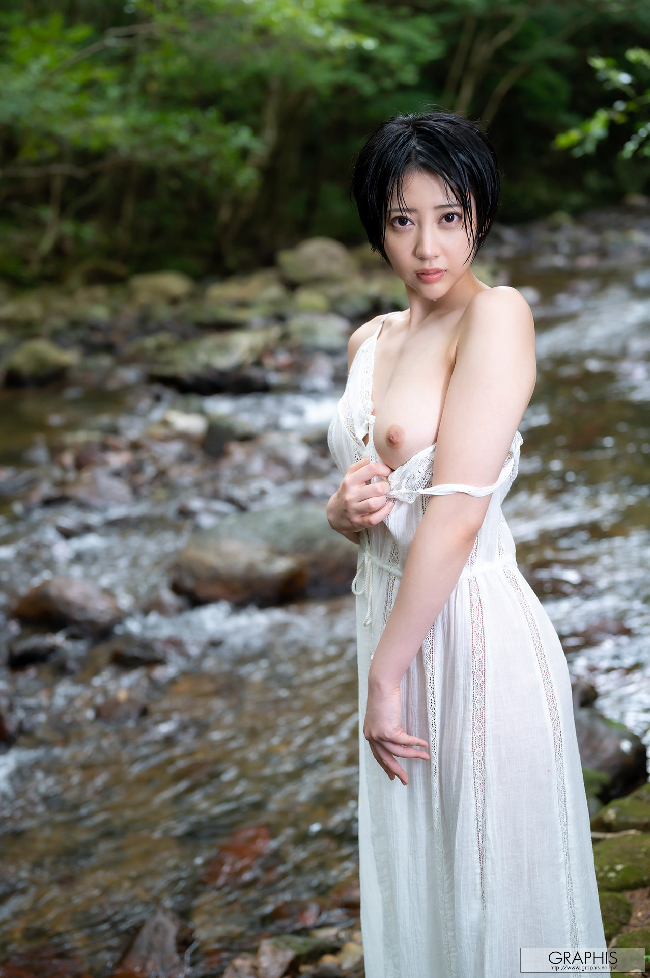 Hibiki Natsume 夏目響, [Graphis] Gals 「Modest and Mature!」 Vol.04