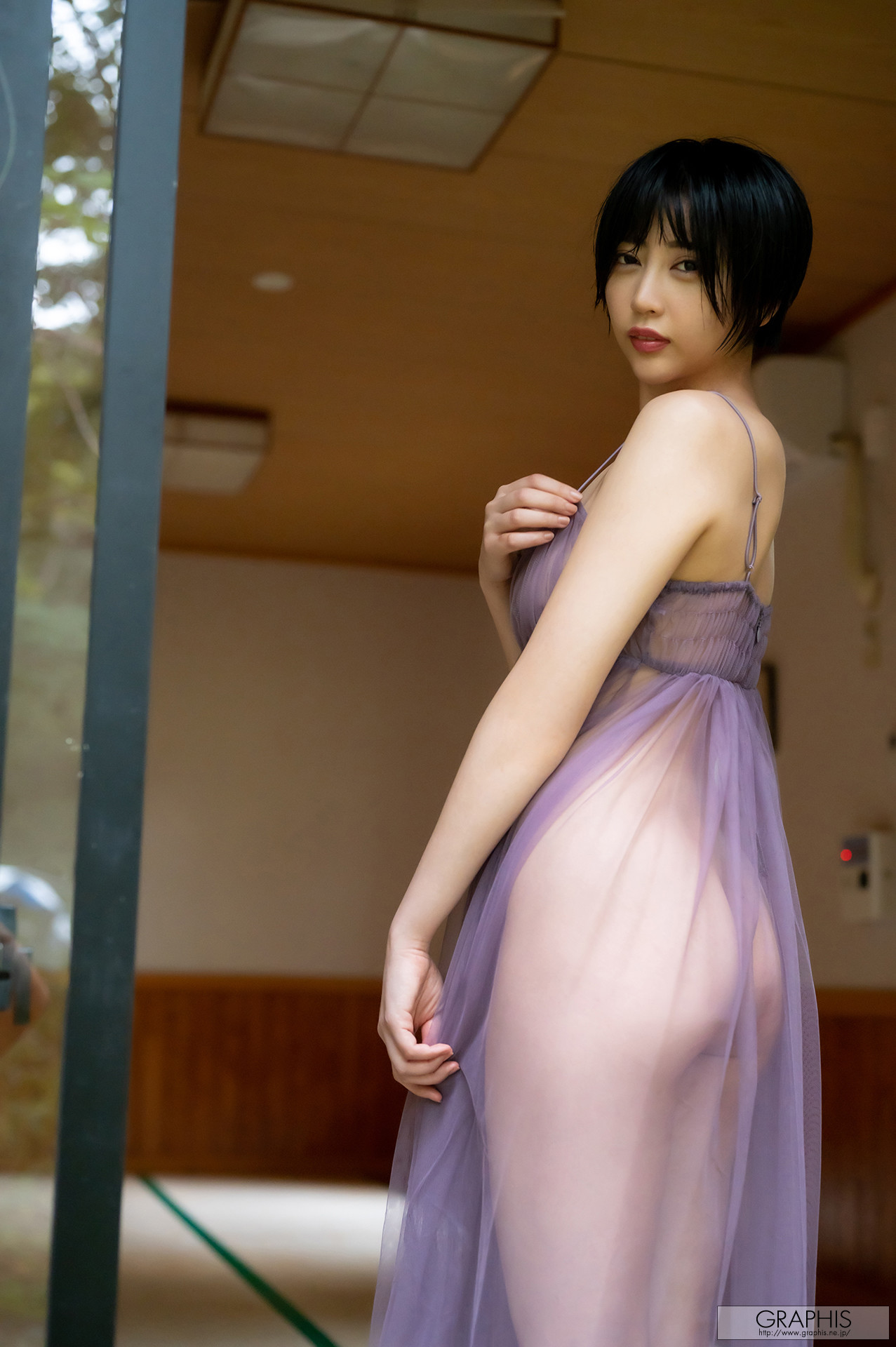 Hibiki Natsume 夏目響, [Graphis] Gals 「Modest and Mature!」 Vol.04