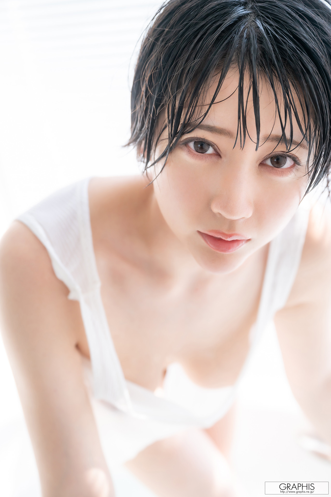 Hibiki Natsume 夏目響, [Graphis] Gals 「Modest and Mature!」 Vol.07