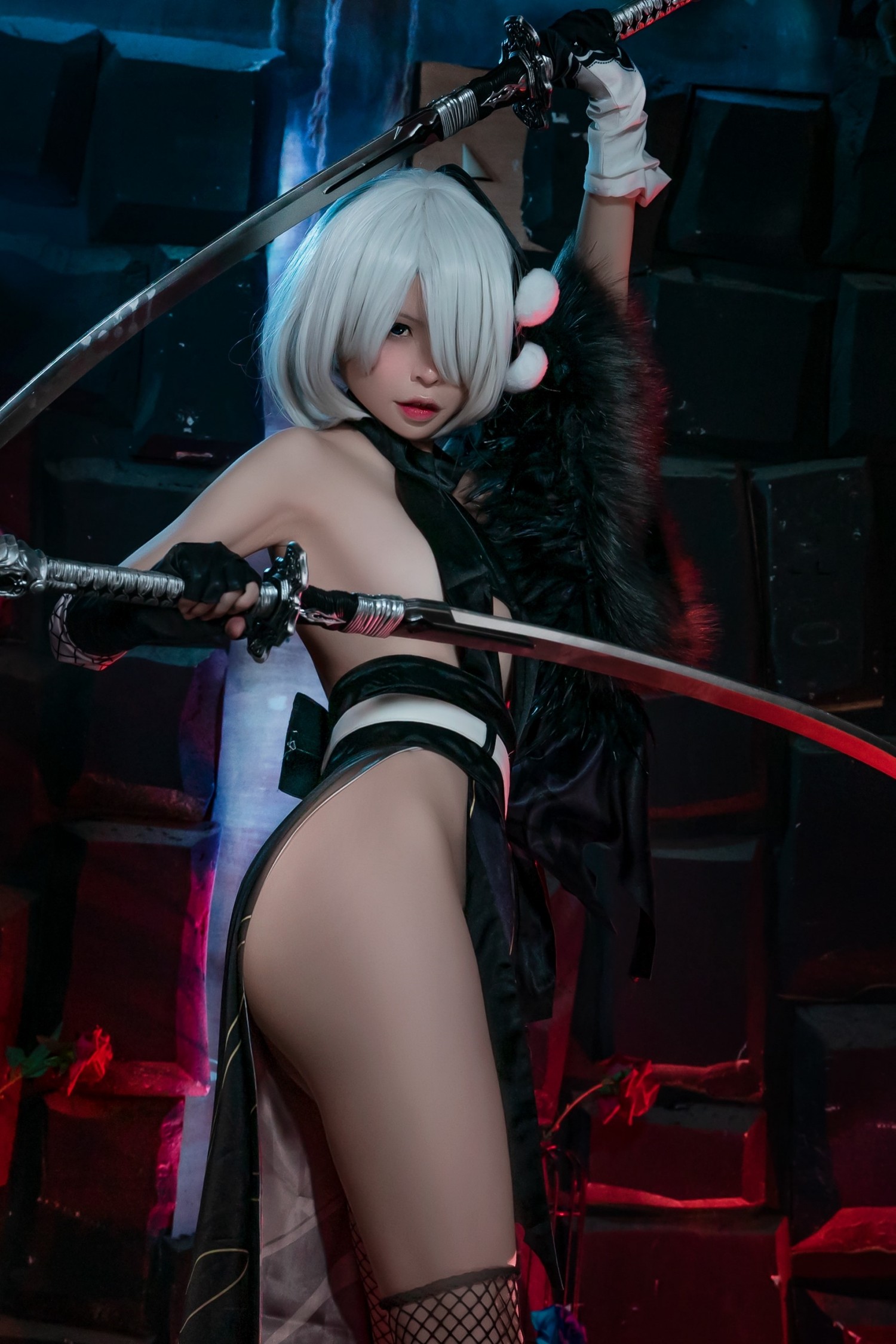 HornyCos - Cute 2B Showing Her Perfect Body (Patreon)