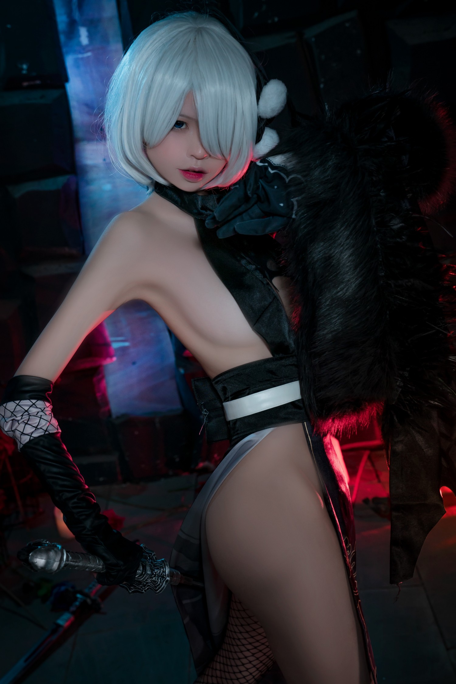 HornyCos - Cute 2B Showing Her Perfect Body (Patreon)