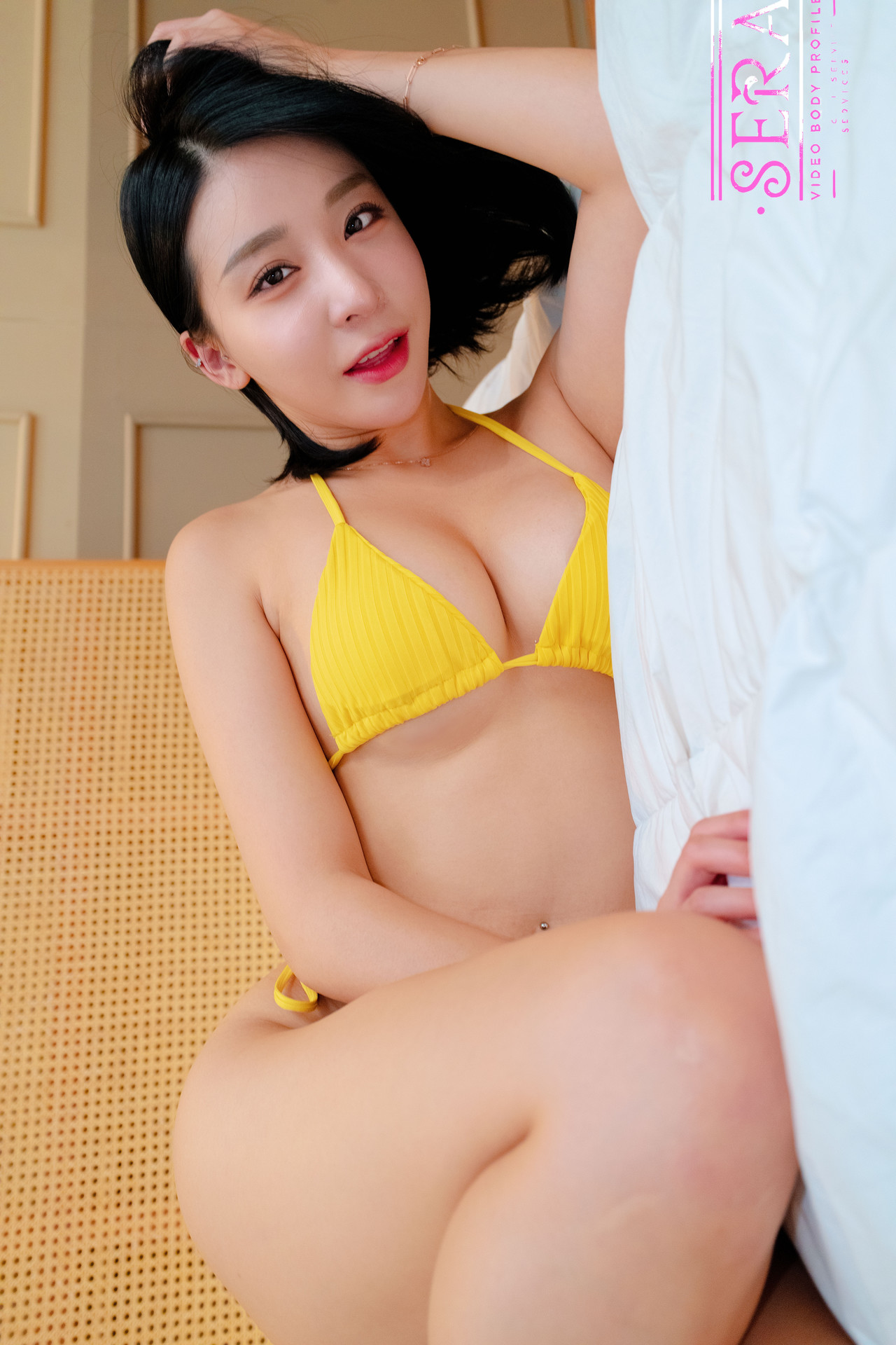 Miyu 미유, SERA Photobook ‘Yellow Bikini’ Set.02