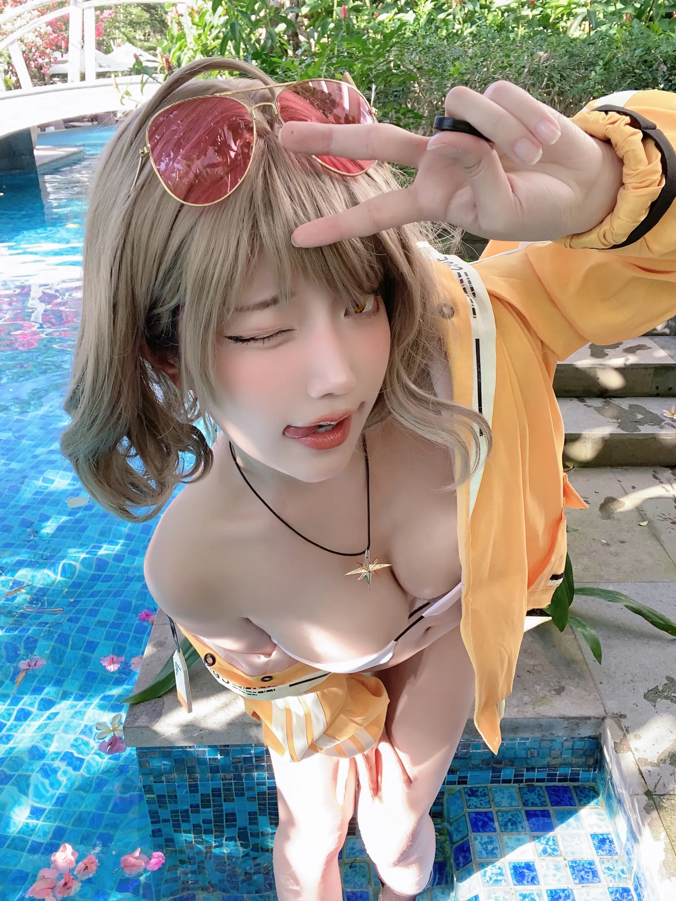 NIKKE anis swimsuit selfies 阿妮斯水着自拍(Kiriko)